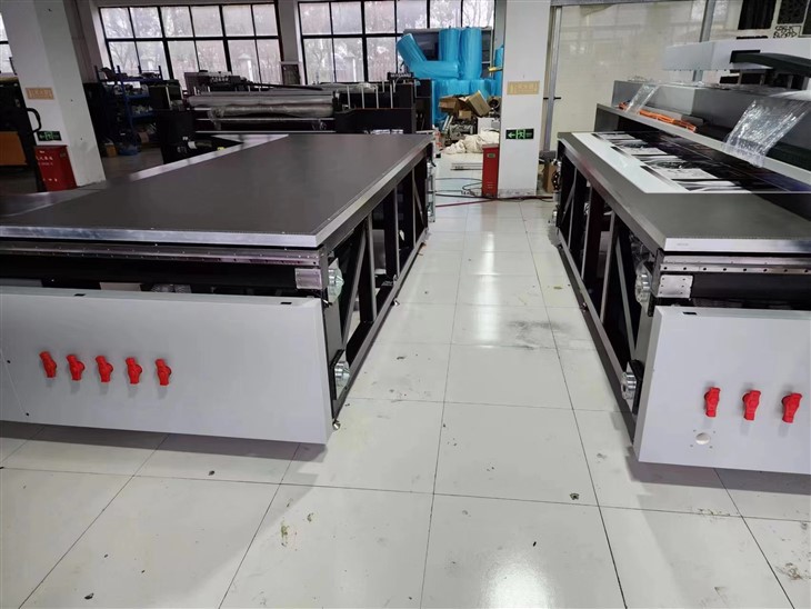 Flatbed Digital Printer Flatbed Digital Printer