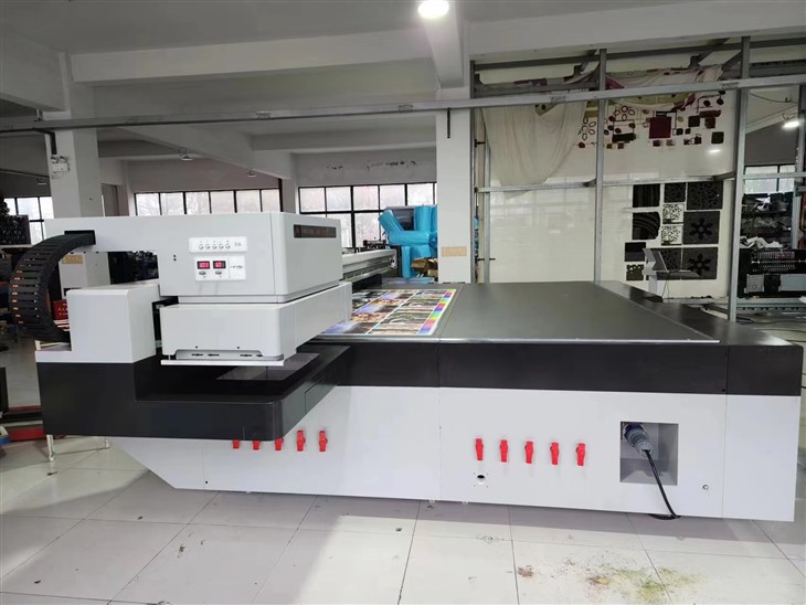 Flatbed Digital Printer Flatbed Digital Printer